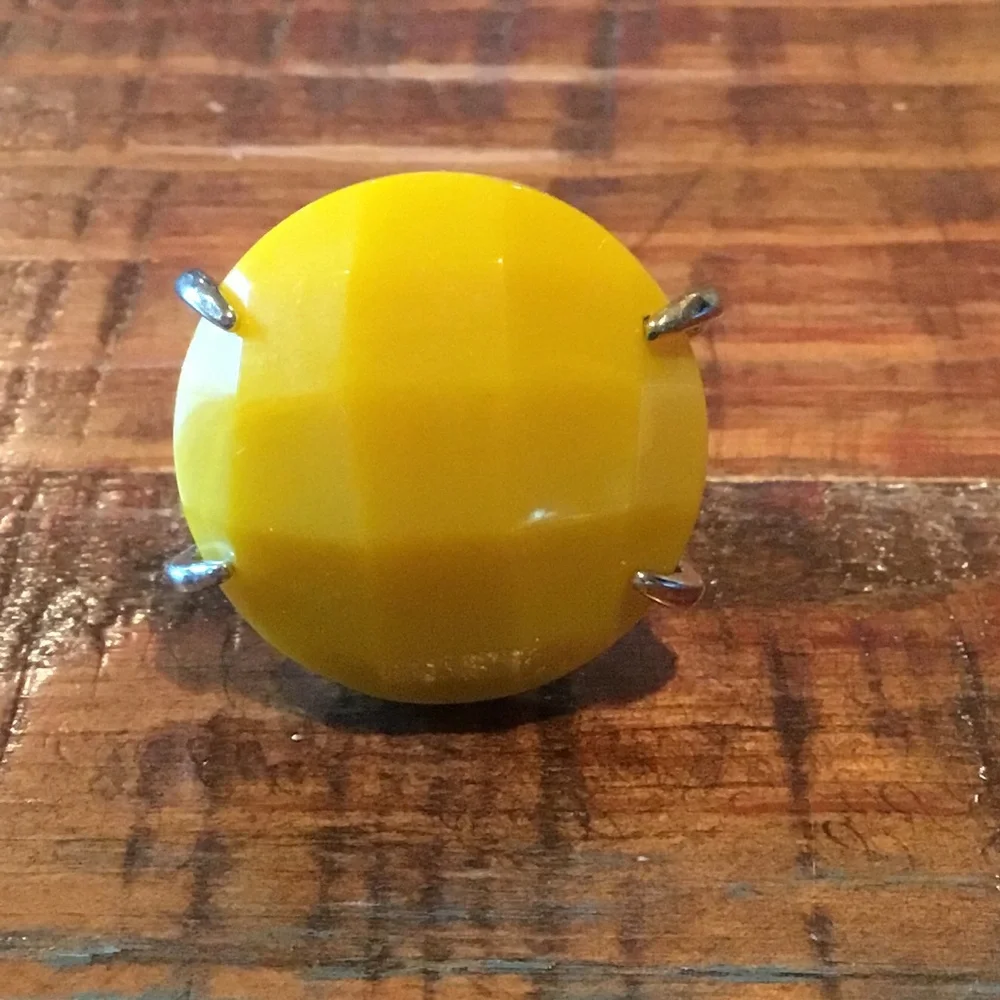 Kendra Scott Yellow Rana Cocktail Ring - Picture 2 of 12